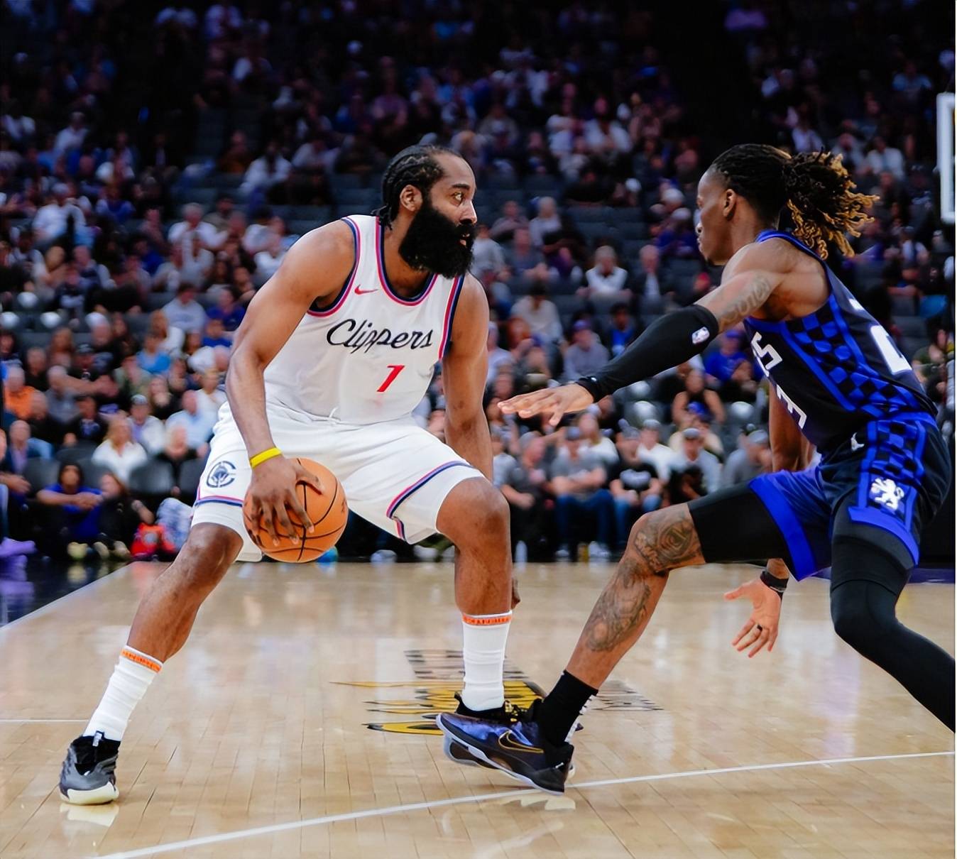 2025世俱杯在线观看-关于NBA重心角逐强队热血迸发精彩篮球魅力斩获观众青睐的信息