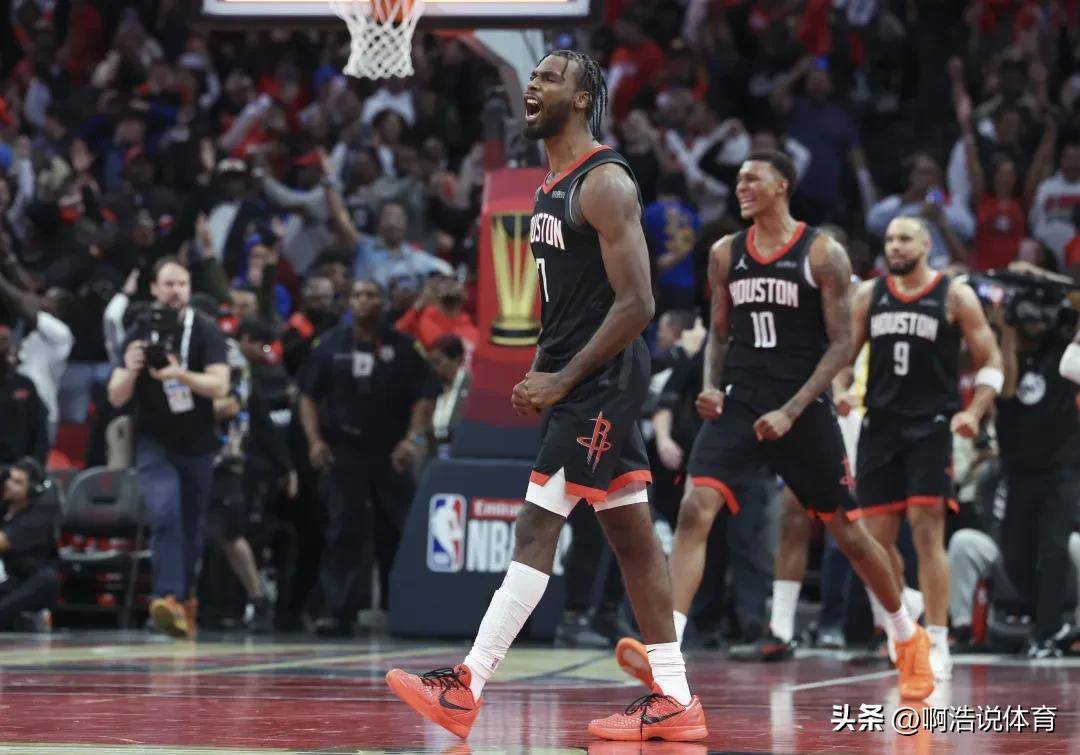 关于NBA重心角逐强队热血迸发精彩篮球魅力斩获观众青睐的信息